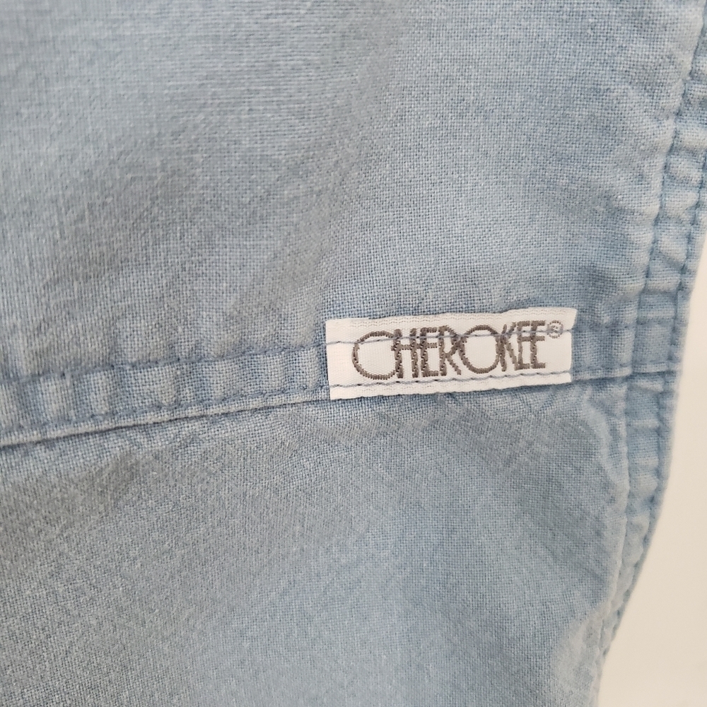 Vintage Cherokee Women's Shorts - Picture 2 of 6